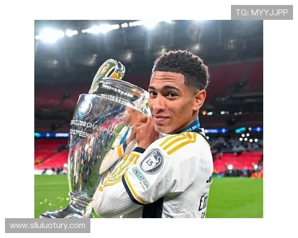 德甲球队头像设计:以女王马利为主题的特色展现 德甲球队头像设计:以女王马利为主题的特色展现