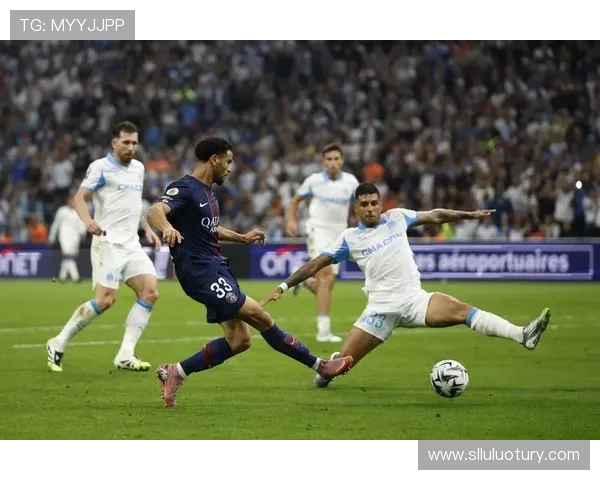 法甲马赛主场观众人数统计与变化趋势