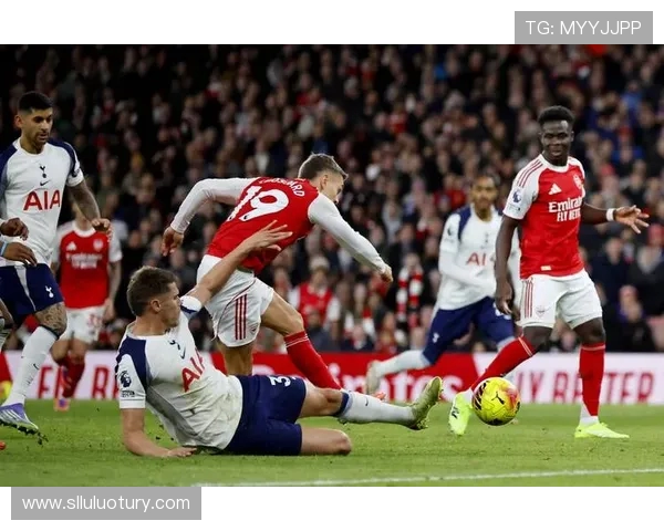 英超热刺队中效力的中国球员介绍及表现评析