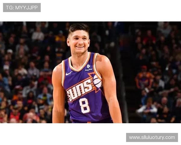 外线没谱！格雷森阿伦19中6拿到21分8助三分16中5